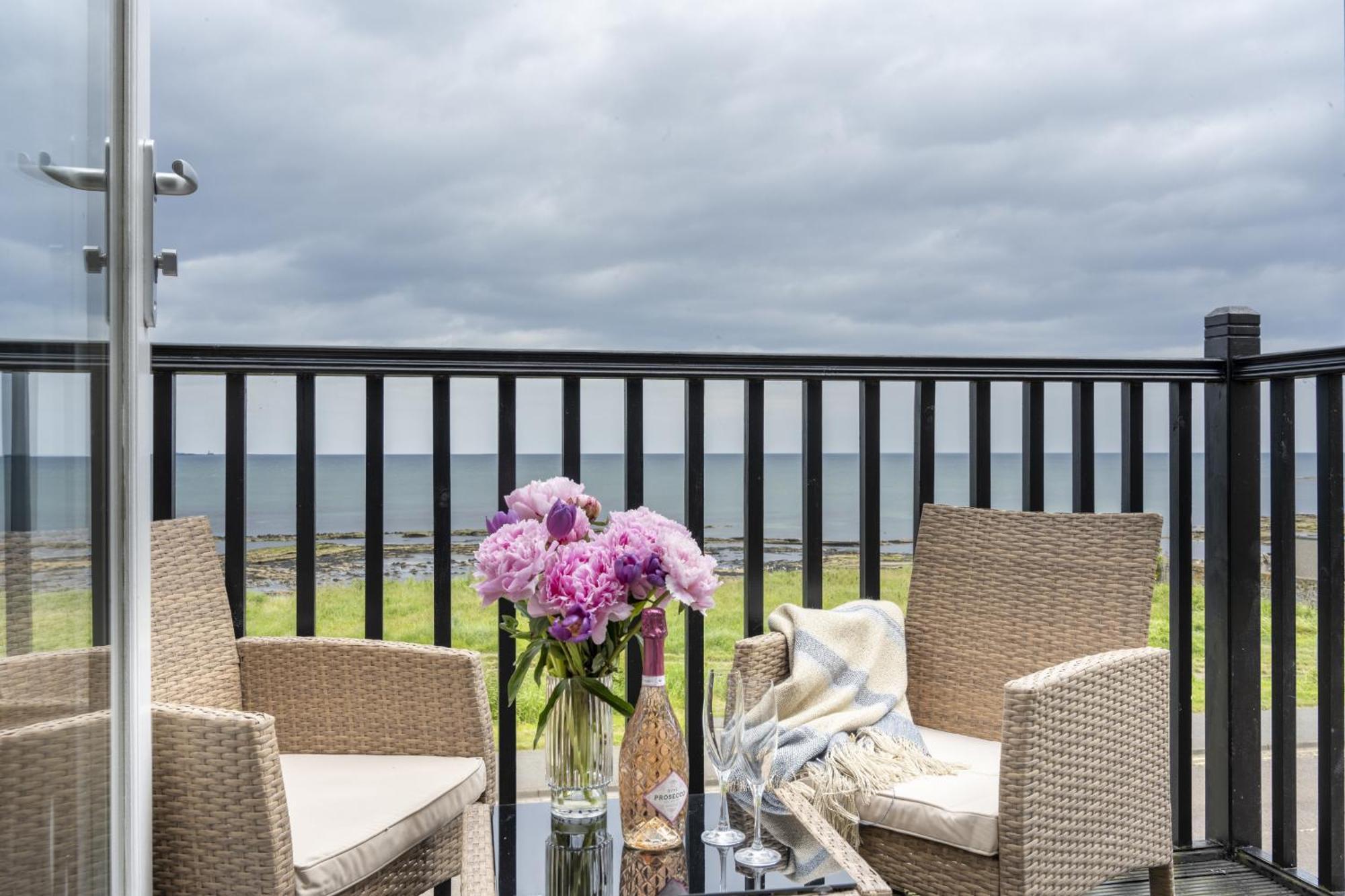 Northern Hideaways, Seascape Seahouses Extérieur photo