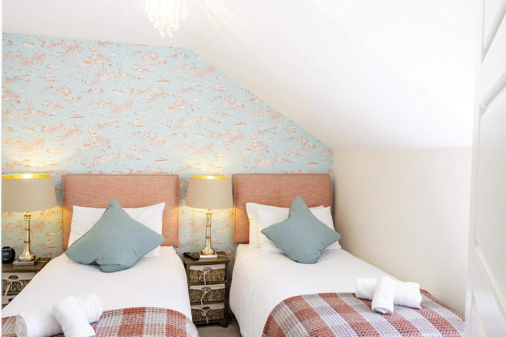 Northern Hideaways, Seascape Seahouses Extérieur photo